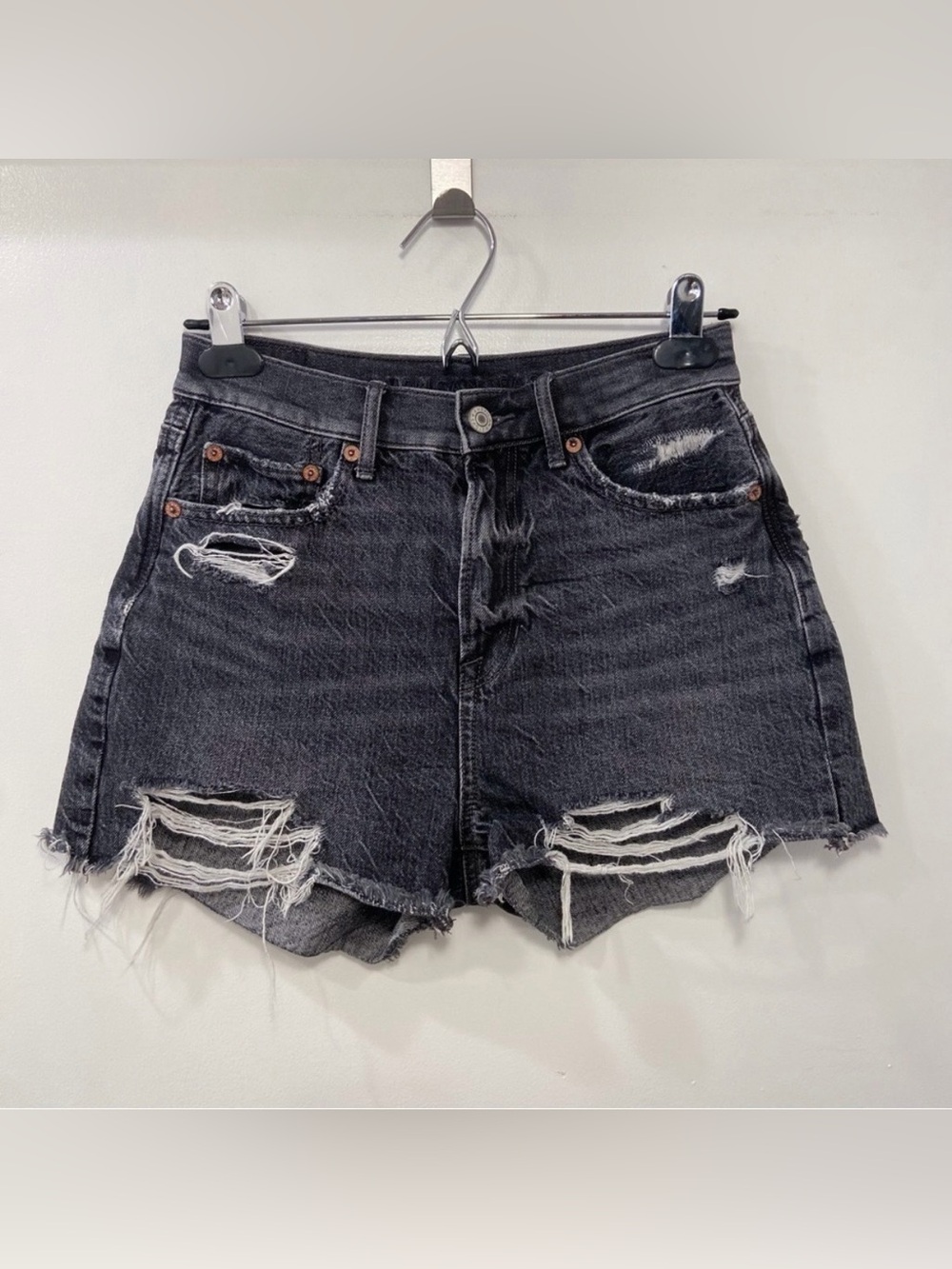 American Eagle Highest Rise 90s Boyfriend Short